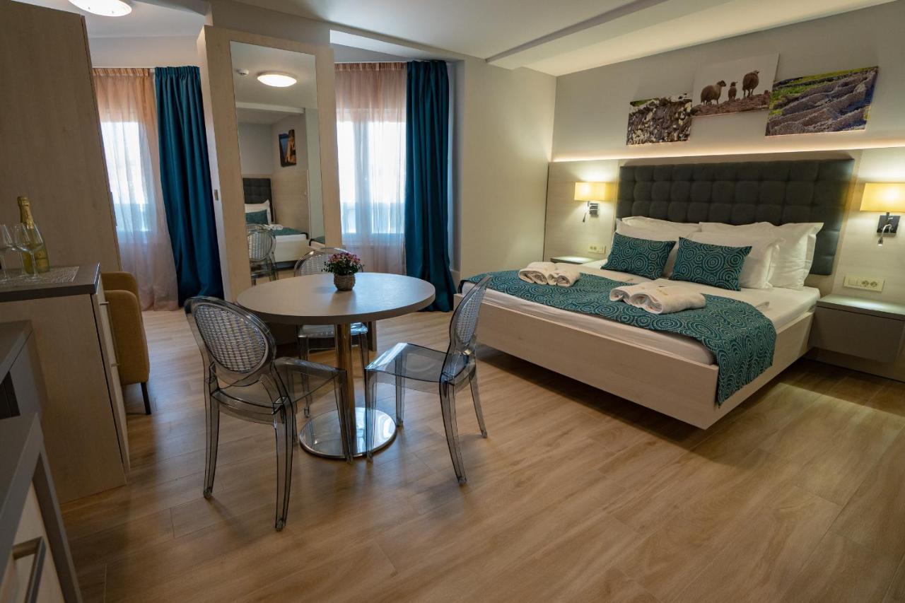 Bed&Breakfast Novalis 노바야 외부 사진
